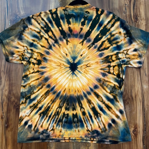 Upcycled t-shirt bleach reverse dye. Size unknown. Best guess Large - Picture 2 of 2